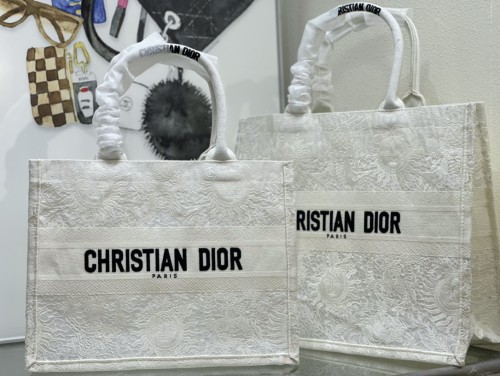 High quality Dior Book Tote 8834 LM042062 36-42cm
