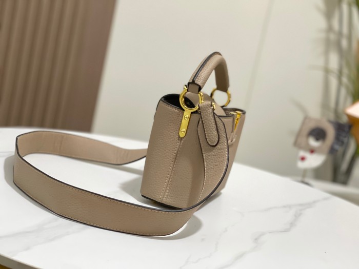 LV Capucines Bag M56071 LM091 21cm