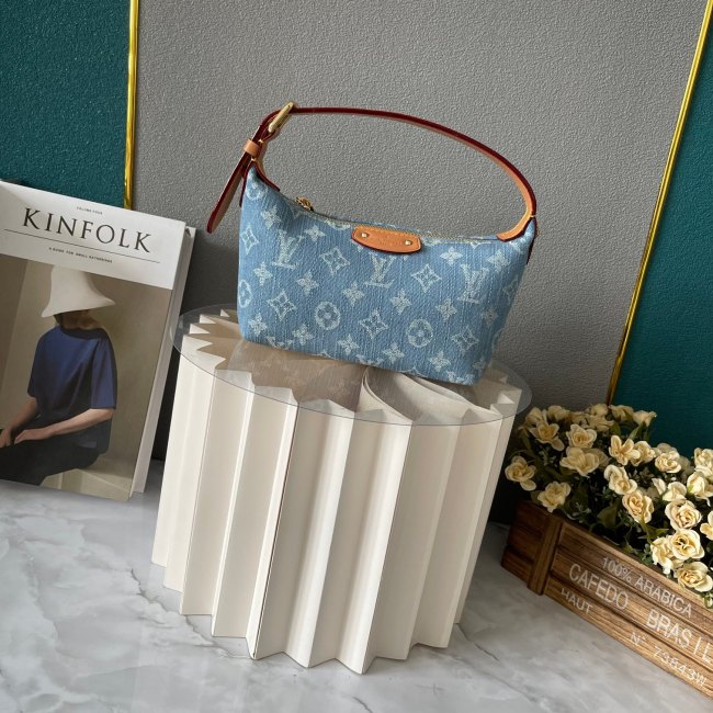 LV Hills Pochette Bag M82949 LM021 20.5cm