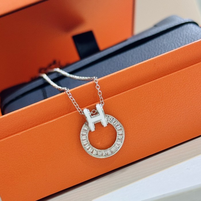 Hermes Necklace 008
