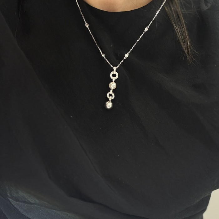 Cartier Necklace 007