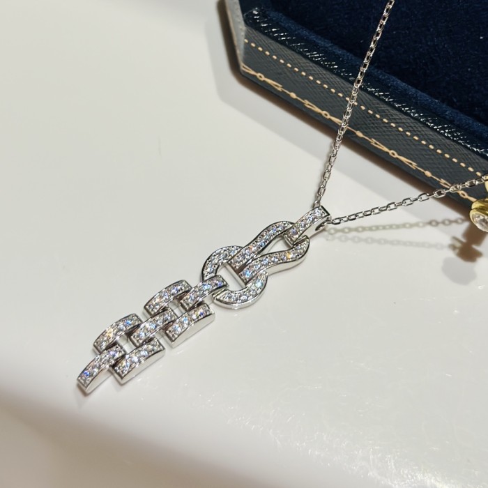 Cartier Necklace 008
