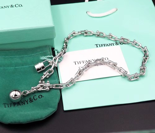 Tiffany & Co. Bracelets 001