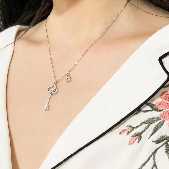 Tiffany & Co. Necklace 011