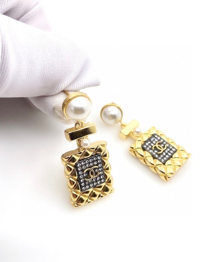 Chanel Earring 030