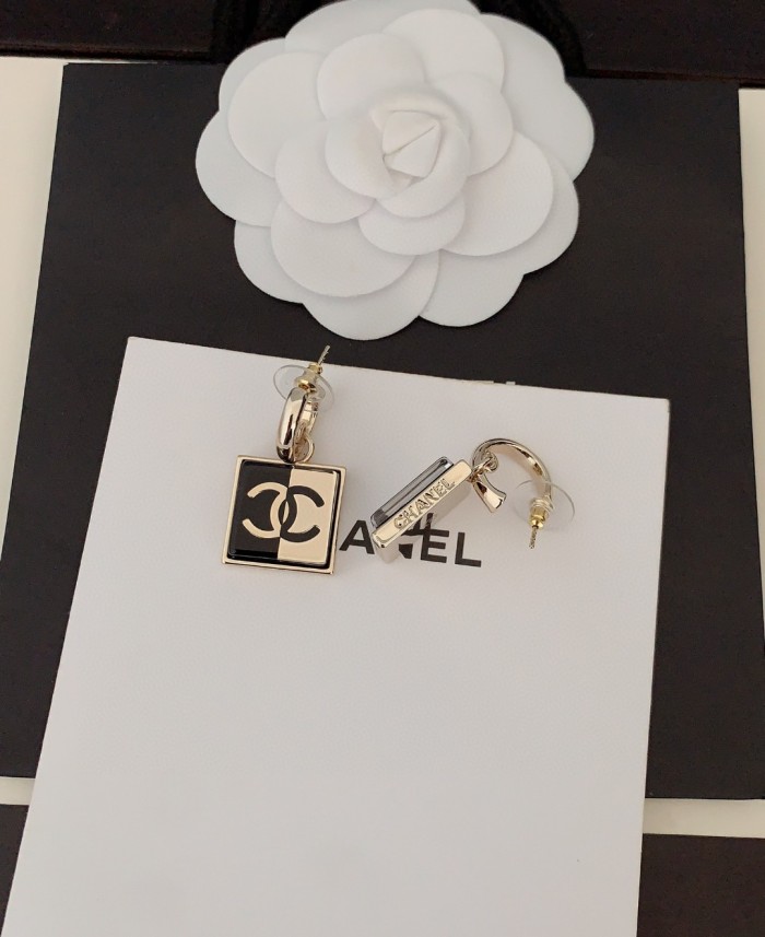 Chanel Earring 016
