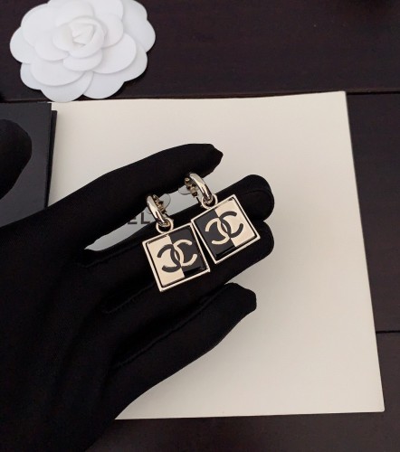 Chanel Earring 016