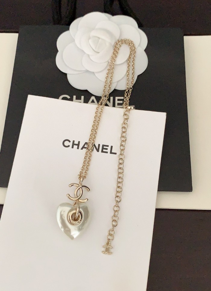 Chanel Necklace 021