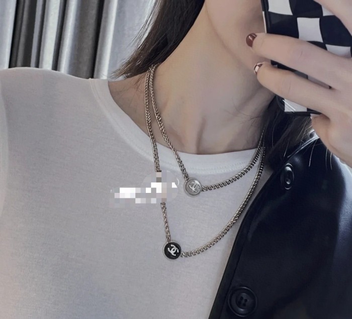 Chanel Necklace 013