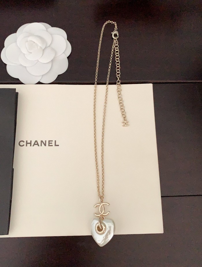 Chanel Necklace 021