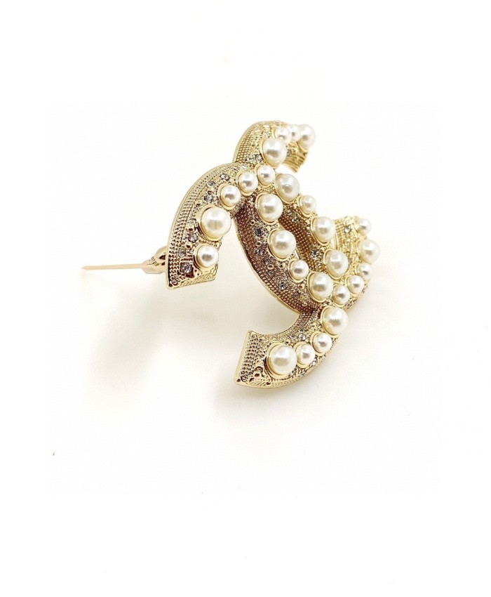 Chanel Brooch 001