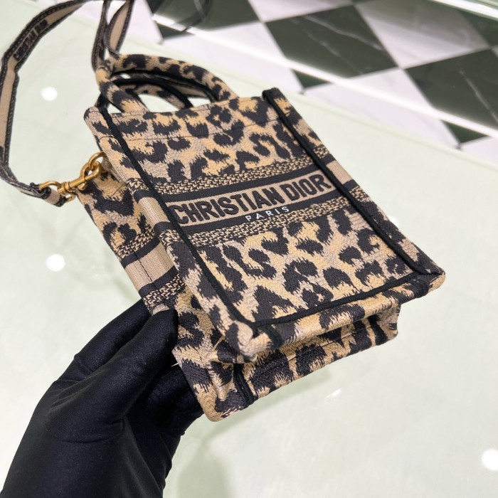 High quality Dior Mini Vertical Book Tote S5555 DLAM091 13.5cm