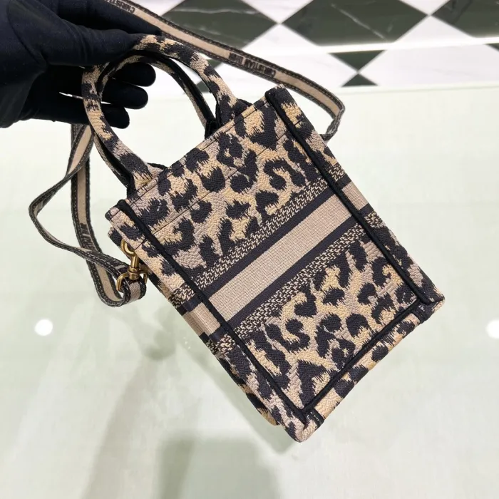 High quality Dior Mini Vertical Book Tote S5555 DLAM091 13.5cm