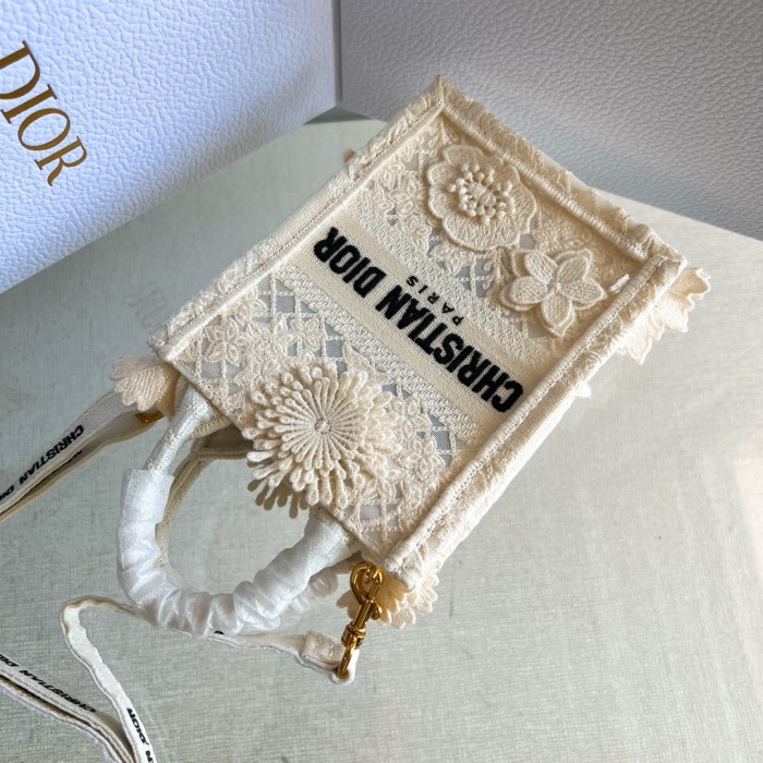 High quality Dior Mini Vertical Book Tote S5555 DLAM091 13.5cm