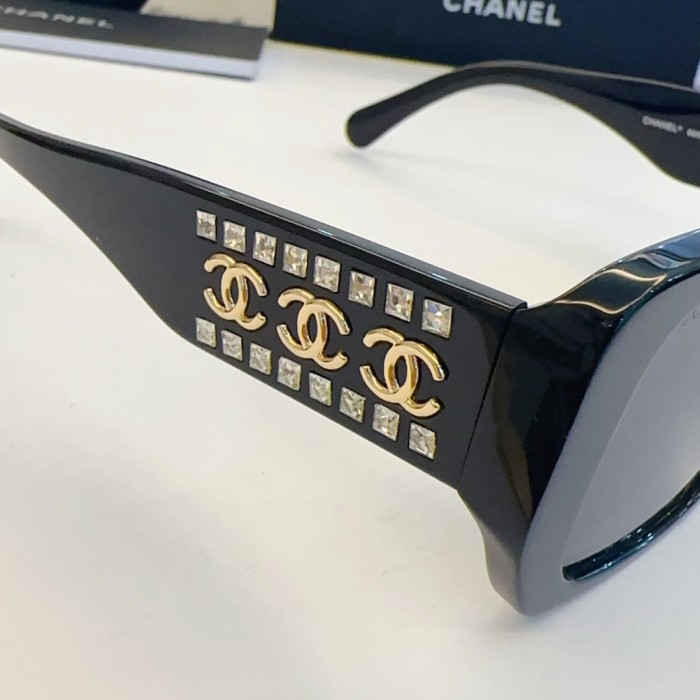 Chanel Sunglasses 6656 SM041