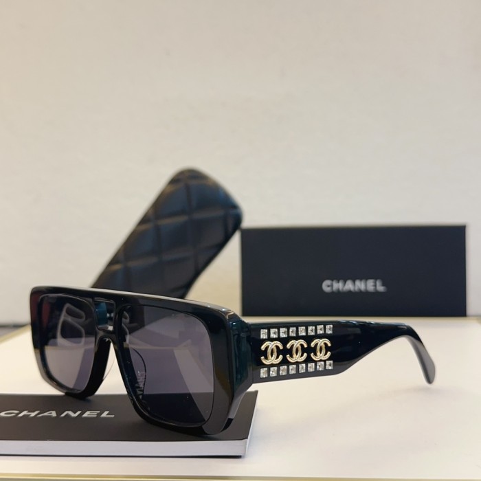 Chanel Sunglasses 6656 SM041