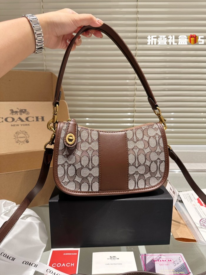 COACH SWINGER Bag 006 LLS551 23cm