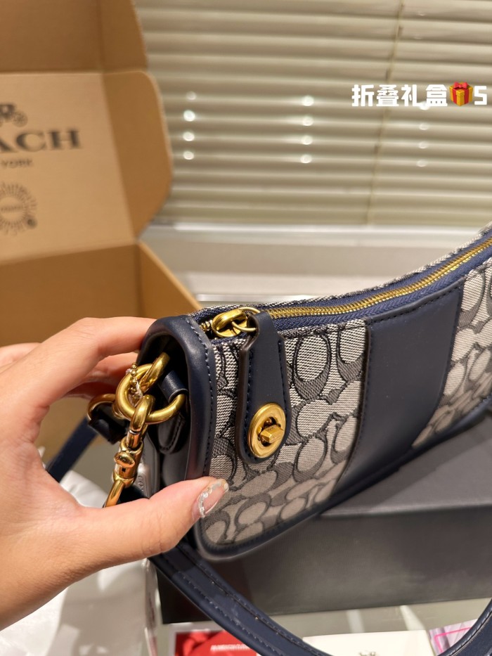 COACH SWINGER Bag 006 LLS551 23cm