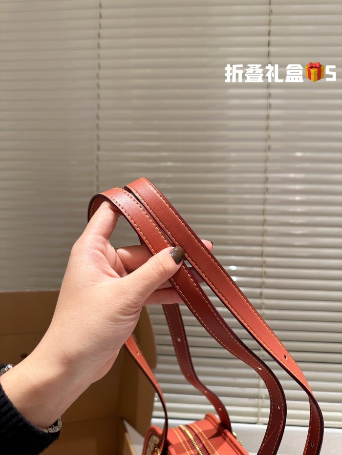 COACH Swing Shoulder Bag 014 LLS571 25cm