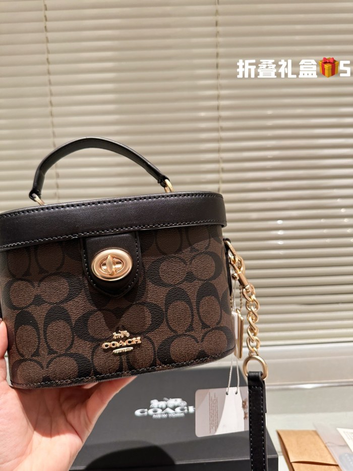 COACH KAY Cosmetic Bag 021 LLS061 19cm
