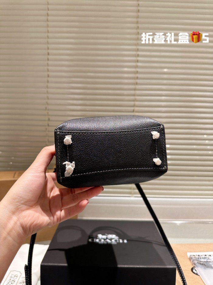 COACH WILLOW Tote 019 LLS571 16cm