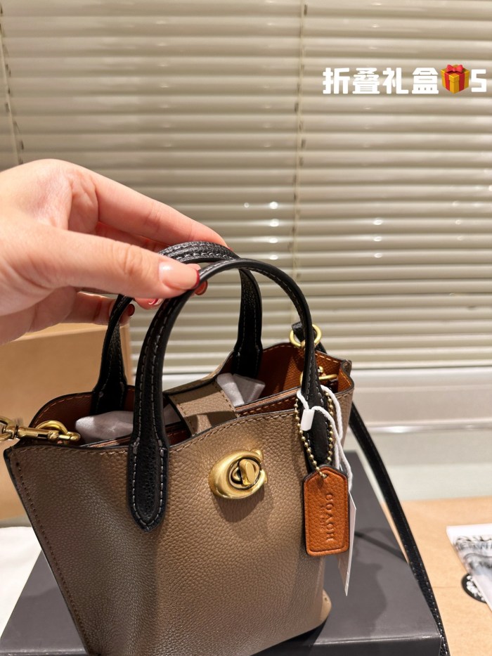 COACH WILLOW Tote 019 LLS571 16cm