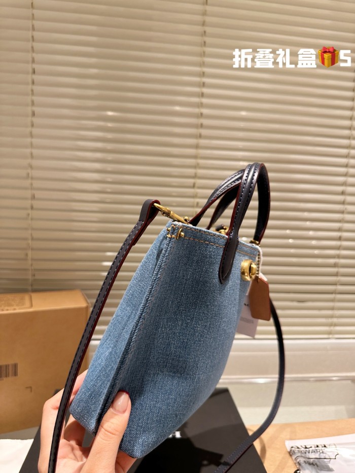 COACH WILLOW Tote 019 LLS571 16cm