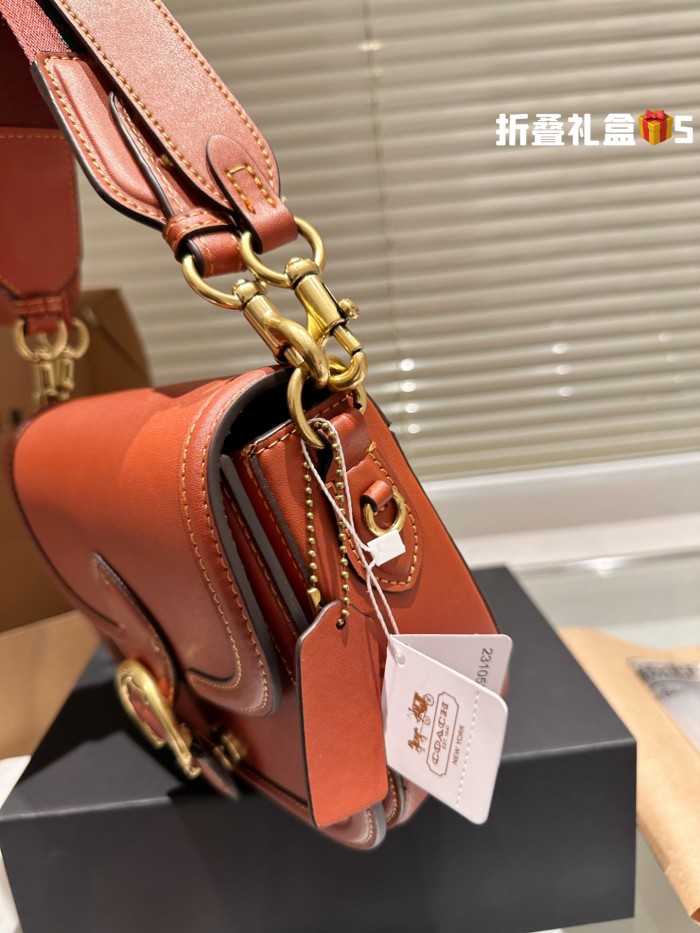 COACH BEAT Saddle Bag 035 LLS012 23cm
