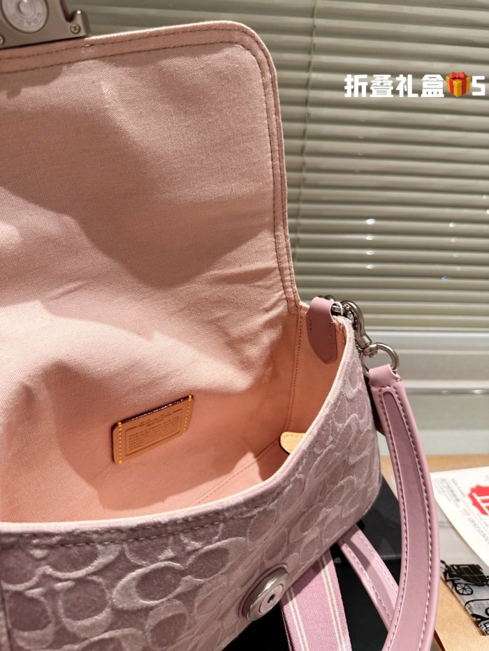 COACH SOFT TABBY Bag 037 LLS002 26cm
