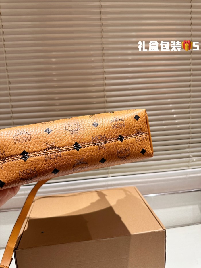 MCM Aren Hobo Bag 035 LLS071 26cm