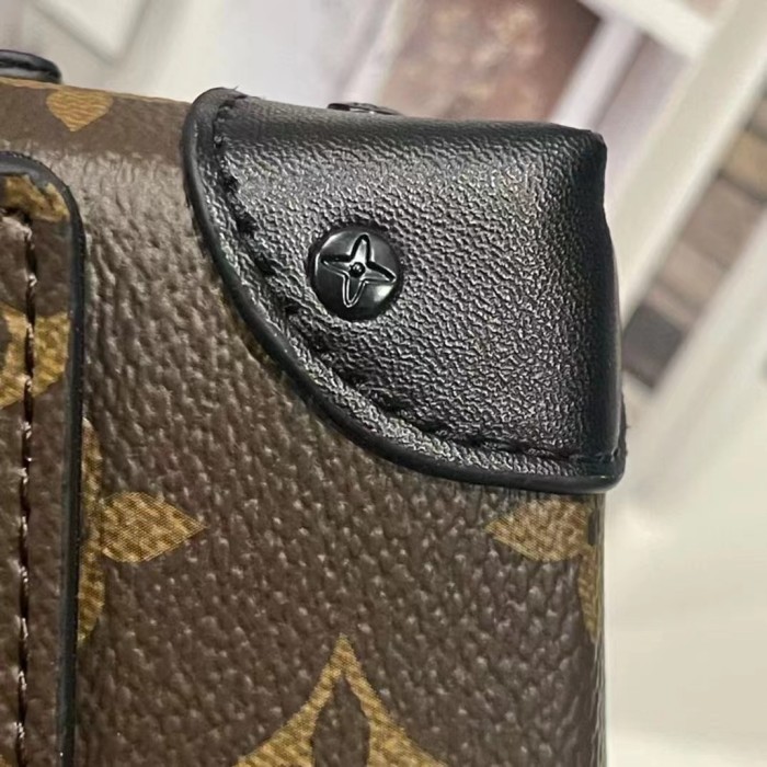 LV Steamer Messenger Bag M82534 LM031 18cm