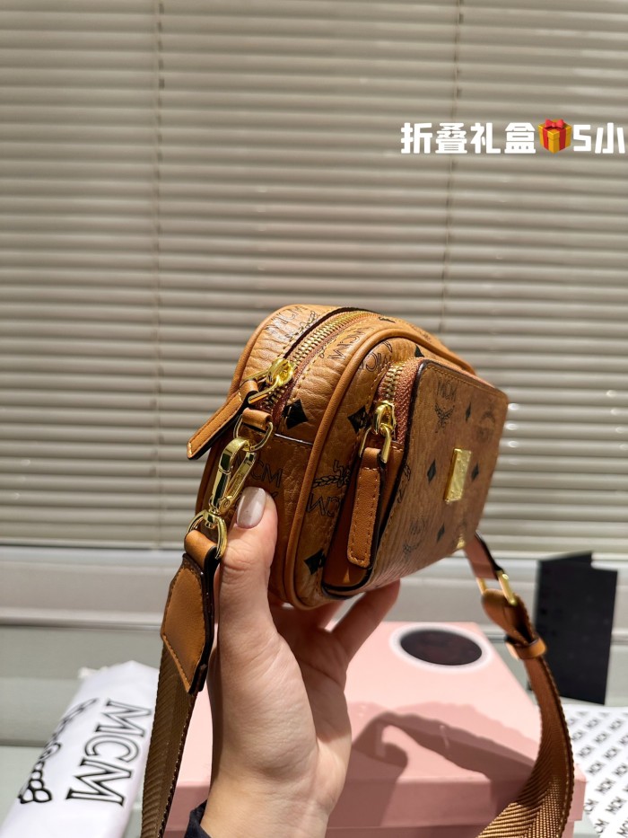 MCM Aren Bag 004 LLS041 17cm