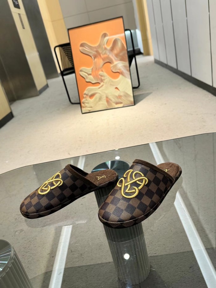 LV shoes 021 XM022