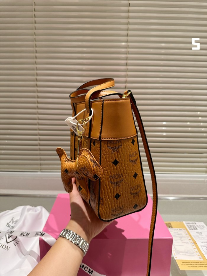 MCM Aren Tote 013 LLS541 20cm