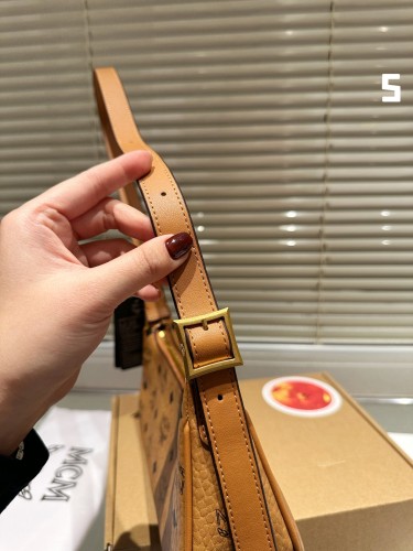MCM Aren Hobo Bag 021 LLS551 26cm