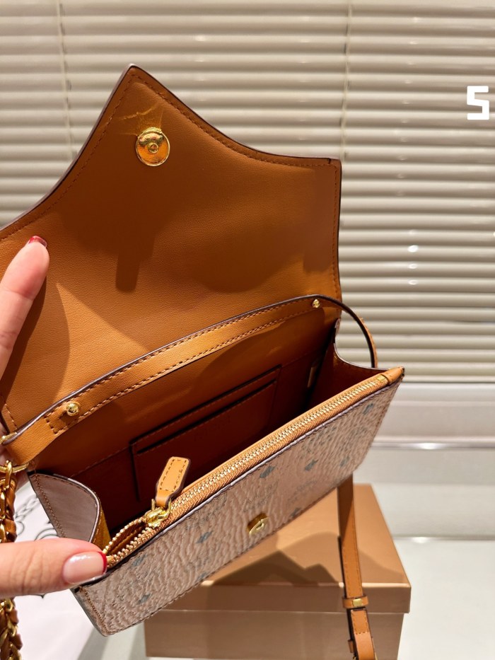 MCM Shoulder Bag 016 LLS051 20cm