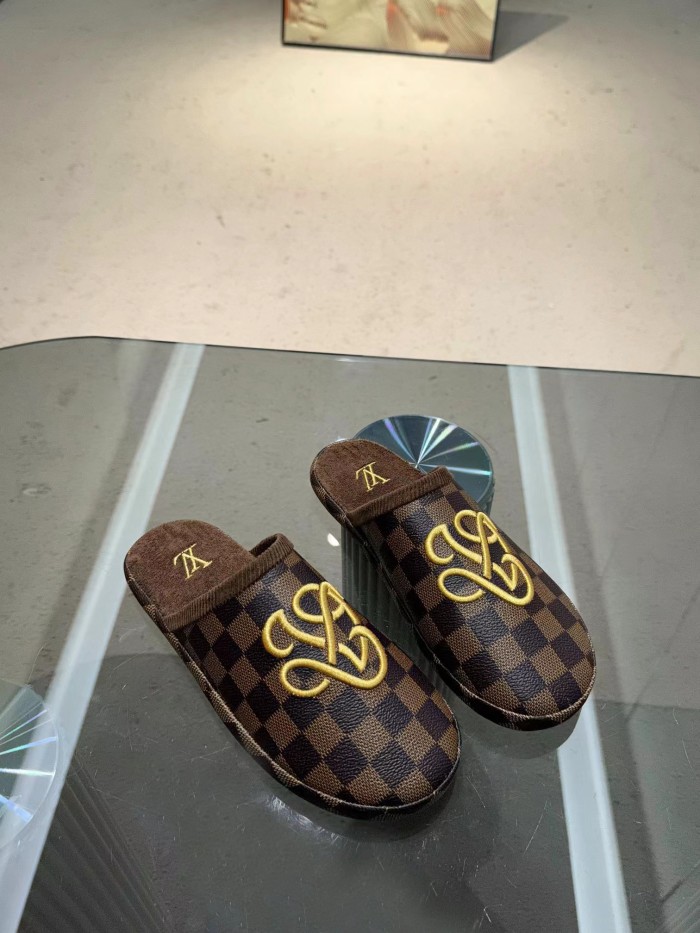 LV shoes 021 XM022