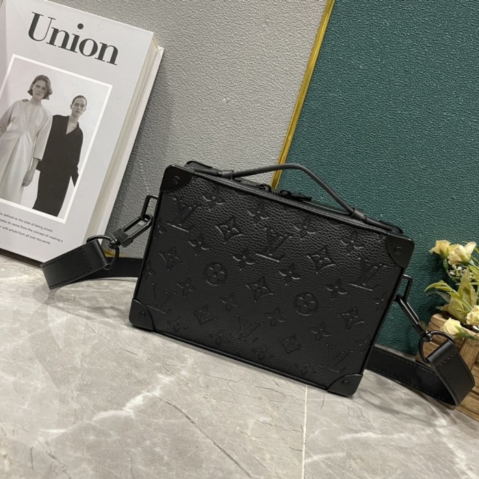 LV Handle Soft Trunk Bag M45935 LM051 21.5cm