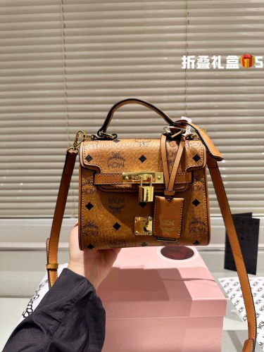 MCM Kelly Bag 001 LLS551 18cm