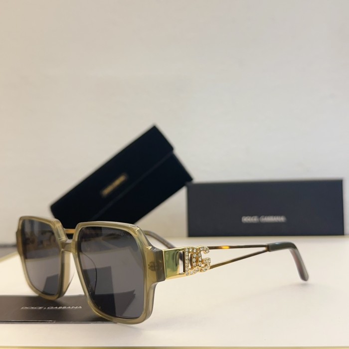 Dolce & Gabbana Sunglasses DG4421 SM051