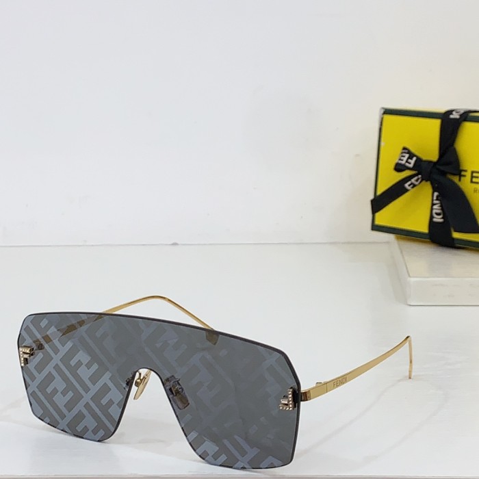 Fendi Sunglasses FE 4121US SM021