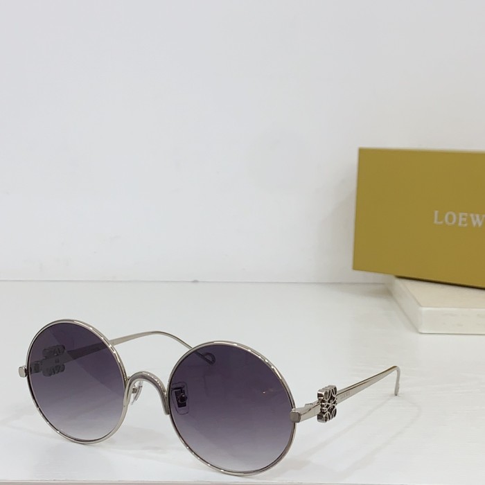 Loewe Sunglasses LW5120S SM051