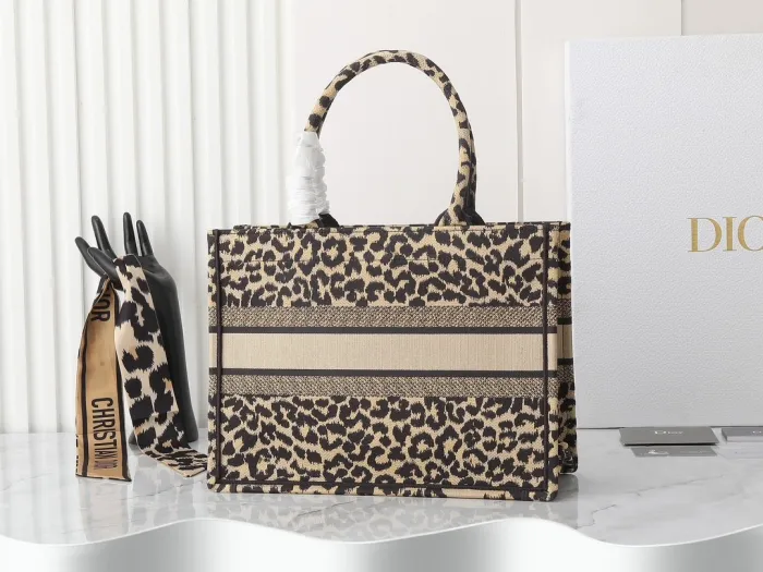 High quality Dior Book Tote 0175 LM042062 36-42cm