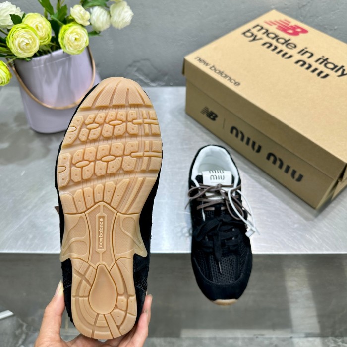 MiuMiu x New Balance 008 Casual shoes HL082