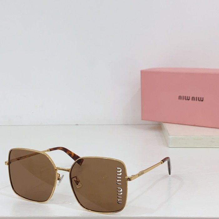 Miu Miu Sunglasses SMU 51Y SM011