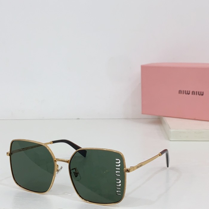 Miu Miu Sunglasses SMU 51Y SM011