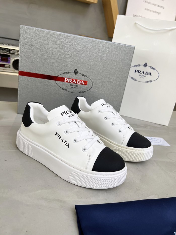 Prada 014 Casual shoes XM092
