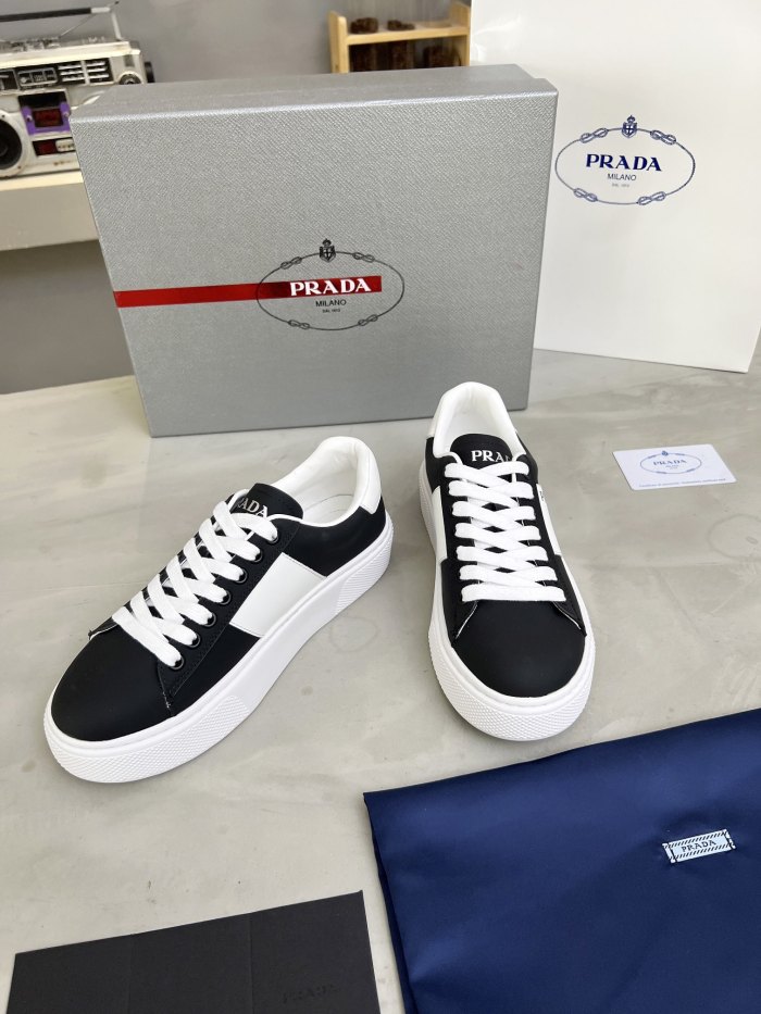 Prada 013 Casual shoes XM092