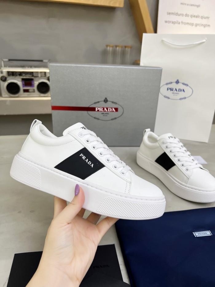 Prada 014 Casual shoes XM092