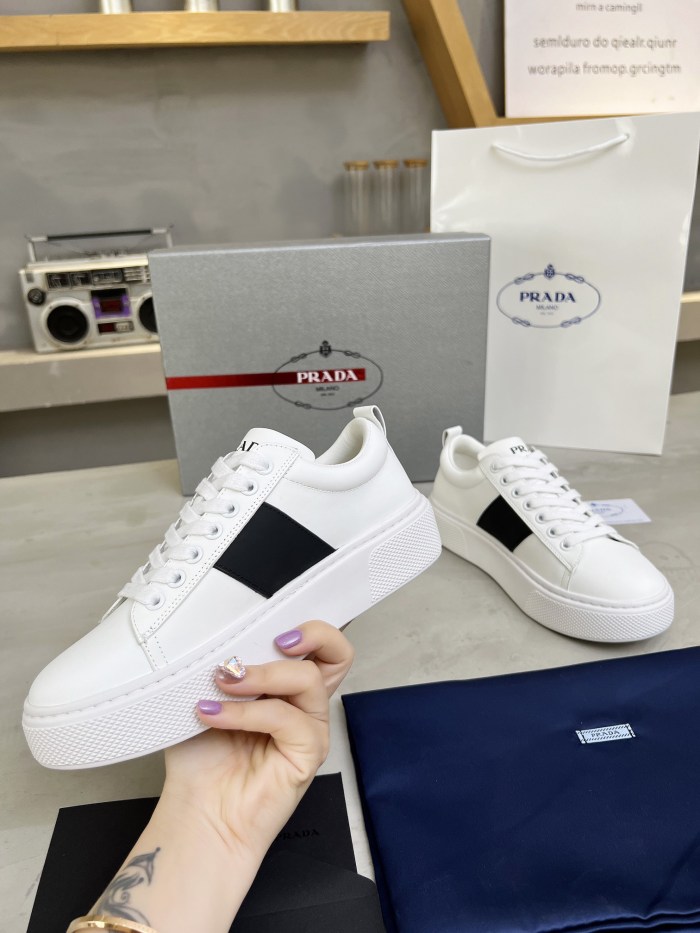Prada 014 Casual shoes XM092